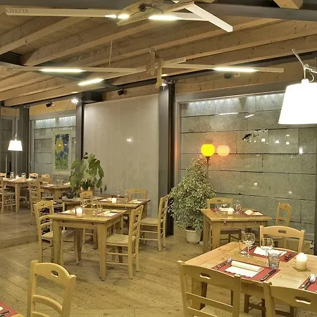 宾馆 路坎大塔纳德而厄尔斯酒店 *